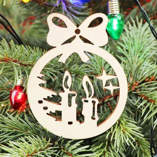 Drevená vianočná ozdoba na stromček guľa 1, 70x90mm 5