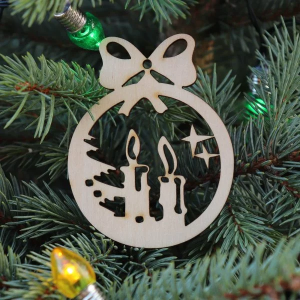Drevená vianočná ozdoba na stromček guľa 1, 70x90mm 7