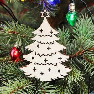 Drevená vianočná ozdoba na stromček strom 2, 65x90mm